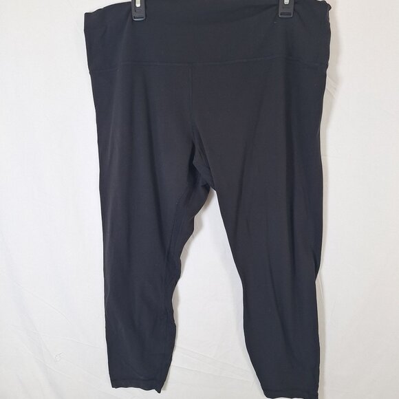 lululemon athletica Pants - Lululemon Black Capri Leggings size 20